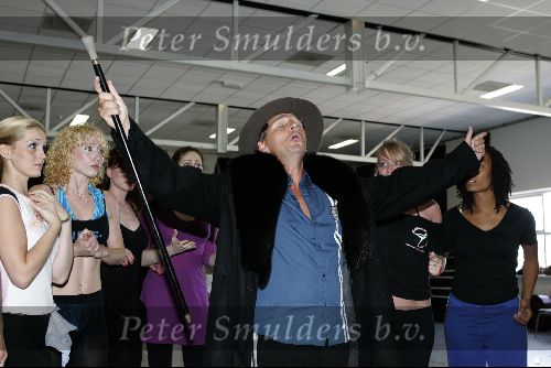 Amsterdam 1 augustus 2004
Presentatie  musical Crazy for You.
Joke de Kruyf en Dick Cohen