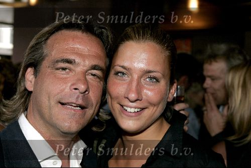 Amsterdam 25 augustus 2004
Presentatie nieuwe blad Zuid .
Dick Pesschar met vriendin