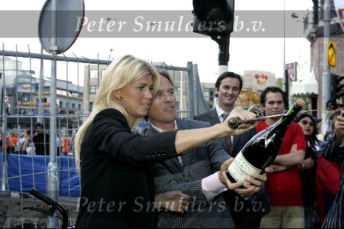 Amsterdam 25 augustus 2004
Presentatie nieuwe blad Zuid .
Jort Kelder en Estelle Gullit