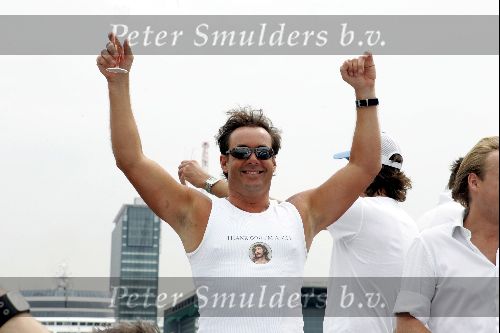 Amsterdam 7 augustus 2004
Gay parade SBS boot in Amsterdam. Gerard Joling