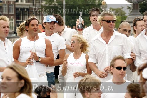 Amsterdam7 augustus 2004
Gay Parade Amsterdam.Gerard Joling   Silvana Borsato en Wino Omtzigt