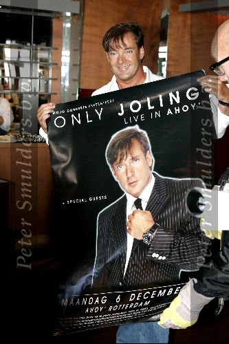 Loosdrecht 31 augustus 2004
Persconferentie Gerard Joling bij Restaurant Zin.
Gerard Joling