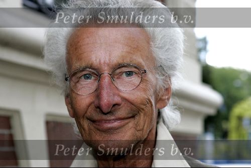 Amsterdam 25 augustus 2004
Presentatie nieuwe blad Zuid .
Jort Kelder met Harry Mulisch