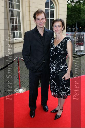 Den Haag 30 augustus 2004
Premiere Passion in schouwburg Den Haag.
Hein v d Heijden met vrouw