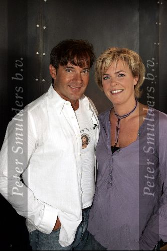 Loosdrecht 31 augustus 2004
Persconferentie Gerard Joling bij Restaurant Zin.
Irene Moors en  Gerard Joling