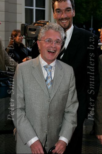 Den Haag 30 augustus 2004
Premiere Passion in schouwburg Den Haag.
Jacques d Ancona met vriend hans