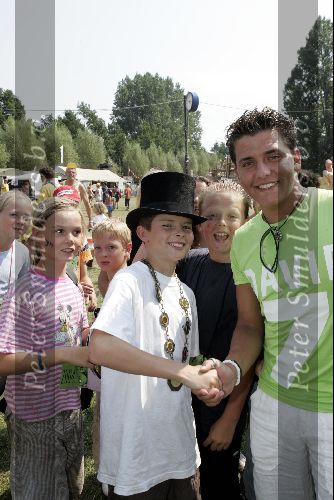 Bennekom 6 augustus 2004
Jan Smit bij SOS kinderdorpen.
