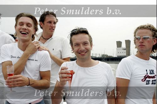 Amsterdam 7 augustus 2004
Gay parade SBS boot in Amsterdam.
Jeroen Kijk in de Vegte