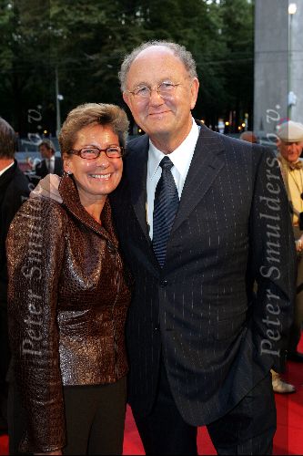 Den Haag 30 augustus 2004
Premiere Passion in schouwburg Den Haag.
Joop v d Ende met Janine v d Ende