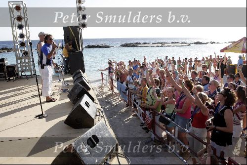 Curacao 13 augustus 2004
Marco Borsato optreden op Mambo Beach. 
Soundcheck!!