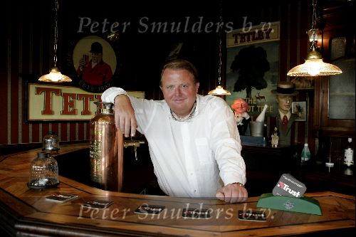 Dordrecht 31 augustus 2004
Michel Perridon bij interview voor F1 racing.
Peter Smulders bv