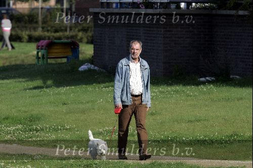 Houten 28 augustus 2004
Nico Zwinkels hond uitlaten