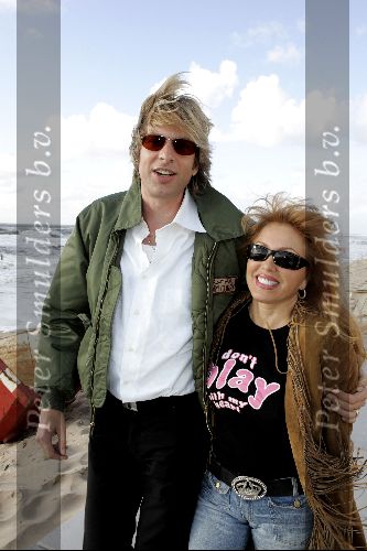 Bloemendaal 31 augustus 2004
Feestje radio Veronica bij strandtent Vroeger.
Adam Curry met Patricia Paay