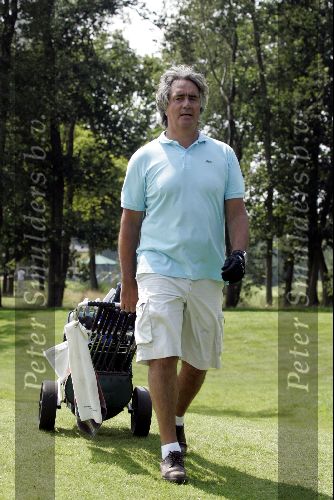 Eemnes 1 augustus 2004
Golfen voor een goed doel op  golfclub de Goyer.
Pieter Storms