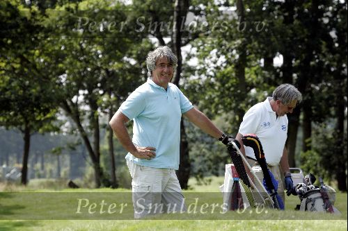 Eemnes 1 augustus 2004
Golfen voor een goed doel op  golfclub de Goyer.
Pieter Storms  met wim Breukink