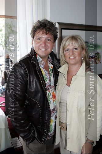 Loosdrecht 31 augustus 2004
Persconferentie Gerard Joling bij Zin in Loosdrecht.
Rene Froger en Anita Meier