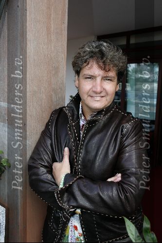 Loosdrecht 31 augustus 2004
Persconferentie Gerard Joling bij Restaurant Zin.
Rene Froger
Peter Smulders bv
