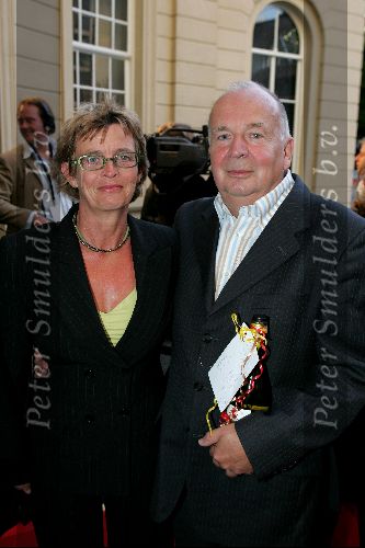Den Haag 30 augustus 2004
Premiere Passion in schouwburg Den Haag.
Rob v d Meeberg met vrouw