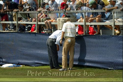 Zondag 8 Augustus 2004
Dutch KLM Open 2004 Golf
Free drop van Robert Jan Derksen op hole 18
Referee