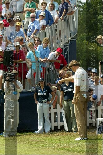 Zondag 8 Augustus 2004
Dutch KLM Open 2004 Golf
Free drop van Robert Jan Derksen op hole 18
Referee
