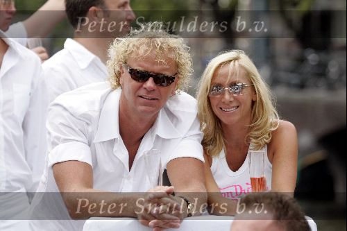 Amsterdam7 augustus 2004
Gay Parade Amsterdam. Wino Omtzigt en Silvana Borsato