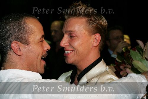 Den Haag 30 augustus 2004
Premiere Passion in schouwburg Den Haag.
Stanley Burlesson met vriend Visscher