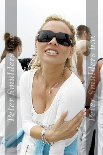 Amsterdam 7 augustus 2004
Gay parade SBS boot in Amsterdam. Tatjana