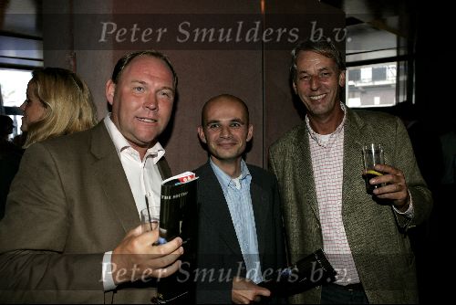 Amsterdam 25 augustus 2004
Presentatie nieuwe blad Zuid .
Makelaar Twan