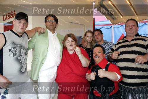 Amsterdam 3 augustus 2004
Premiere circus Renz in Amsterdam.
Familie de Tokkies en Emile Ratelband