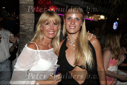 Curacao 13 augustus 2004
Marco Borsato optreden op Mambo Beach. Fam Veldhoen