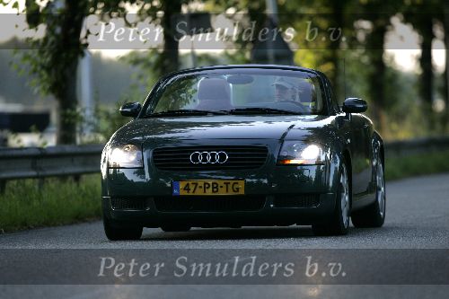 Weesp 2 augustus 2005
Anouk Smulders in audi tt cabrio