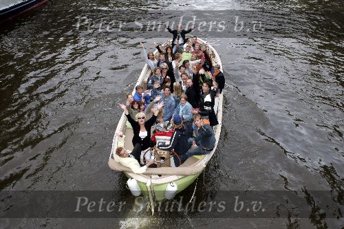 Amsterdam 8 augustus 2005
Reunie sterrenslag met boot in amsterdam.
Tim Coronel Fleur v d Kieft Menno Kohler Aram v d Rest, Danny Rook, Horrace Cohen e.a.