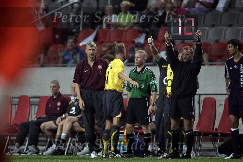 Amsterdam 27 juli 2005
Ajax-Arsenal 0-1 tijdens amsterdam tournament.
Dennis Bergkamp en Arsene Wenger
