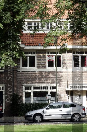 Amsterdam 21  augustus 2005
Huis Jeroen Goeman Borgesius op apollolaan 46 waar bridget Maasland is gaan kijken om eventueel te kopen