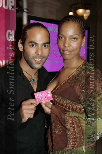 Amsterdam 31 augustus 2005
Presentatie Glamour en Lady card in Amstel hotel.
Carolina Dijkhuizen met .. Chundro
