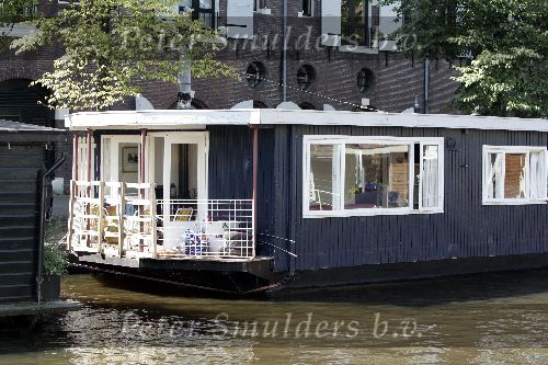 Amsterdam 18 augustus 2005
Woonboot van Chris Tates in Amsterdam