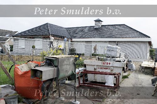 Fijnaart 22 augustus 2005
Frans Bauer verbouwing huis