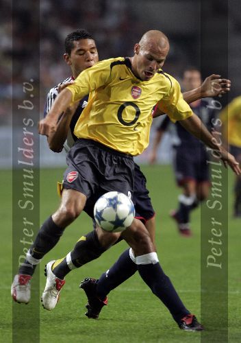Amsterdam 27 juli 2005
Ajax-Arsenal 0-1 tijdens amsterdam tournament.
Freddy Ljungberg en Hedwiges Maduro