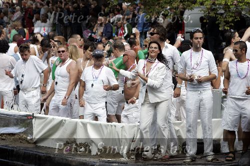 Amsterdam 6 augustus 2005
Gay parade door de grachten van Amsterdam.