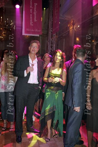 Amsterdam 31 augustus 2005
Presentatie Glamour en Lady card in Amstel hotel.
Hans Konings en Suzanne Blokhuis