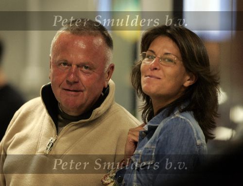 Schiphol 9 augustus 2005
Harry mens met zijn nieuwe vriendin Lara op  Schiphol