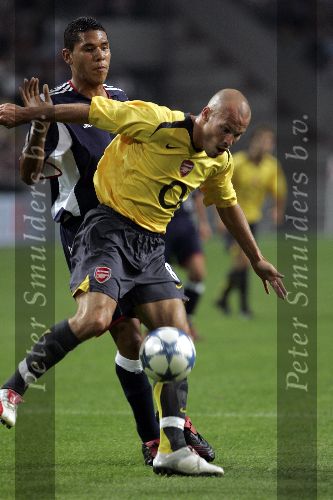 Amsterdam 27 juli 2005
Ajax-Arsenal 0-1 tijdens amsterdam tournament.
Freddy Ljungberg en Hedwiges Maduro