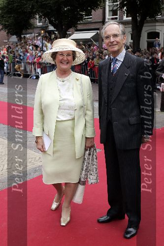 Noordwijk 27 augustus 2005
Trouwen Prins Pieter Christiaan en Anita v Eijk.
Hofdame koningin met man