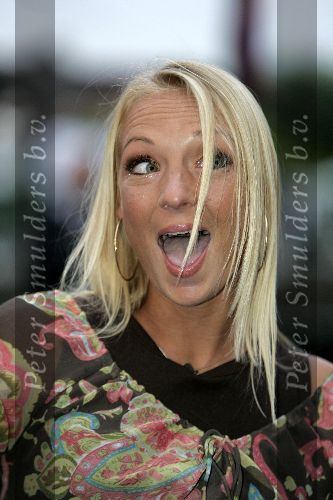 Aalsmeer 24 augustus 2005
Big Brother V bij endemol met Bridget Maasland en Ruud de Wild
Ingrid BB