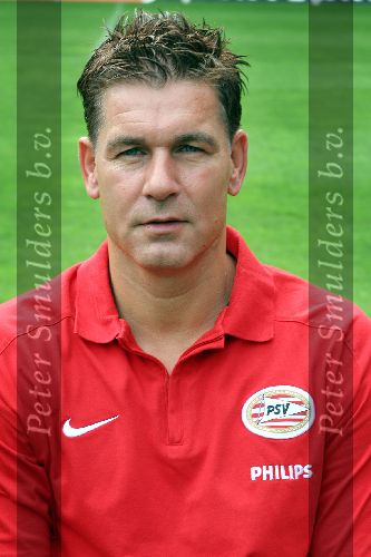Eindhoven, 8 Augustus 2005 
Perspresentatie Selektie PSV Seizoen 2005/2006
Keeperstrainer Joop Hiele
