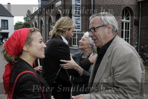 Aarle Rixtel 20 augustus 2005
Katja Schuurman met hoofddoekje en Piet Romer