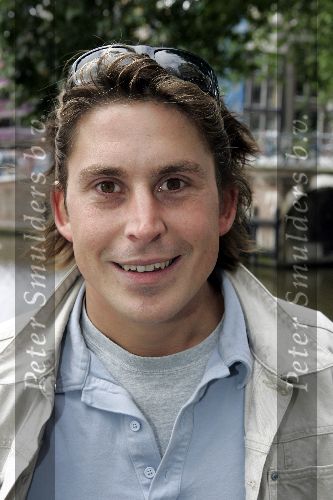 Amsterdam 8 augustus 2005
Reunie sterrenslag 2005 per boot.
Klusjesman Lodewijk Hoekstra
