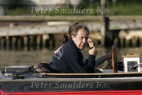 Weesp 28 augustus 2005
Maarten Spanjer varen met boot met dochter Paul Huf.