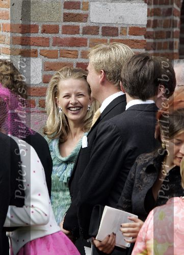 Noordwijk 27 augustus 2005
Trouwen Prins Pieter Christiaan en Anita v Eijk.
Mabel Wisse Smit in gesprek met Prins Willem Alexander