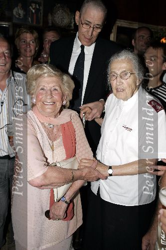 Amsterdam 30 augustus 2005
Presentatie dvd Johnny Jordaan.
Ria Alberti met Majoor Boshardt